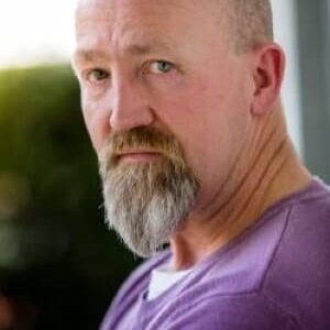 تصویر هنرمند Stephen McDade