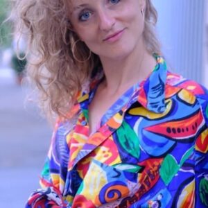 تصویر هنرمند Marianna Folli