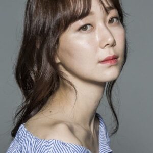 تصویر هنرمند Lee You-young