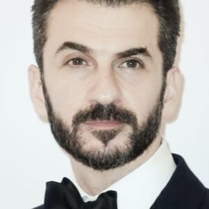 تصویر هنرمند Michael Aronov