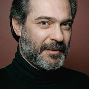 تصویر هنرمند Hakan Pişkin