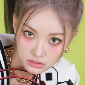 تصویر هنرمند Yoon Sang-ah