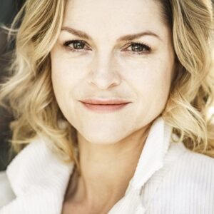 تصویر هنرمند Crystal Shepherd-Cross