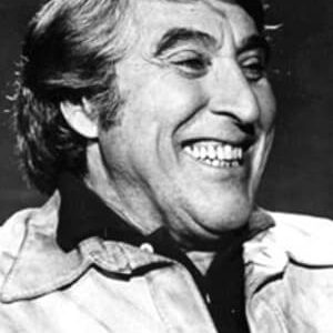 تصویر هنرمند Luis Alcoriza