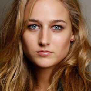 تصویر هنرمند Leelee Sobieski