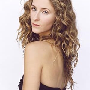 تصویر هنرمند Emilie Livingston