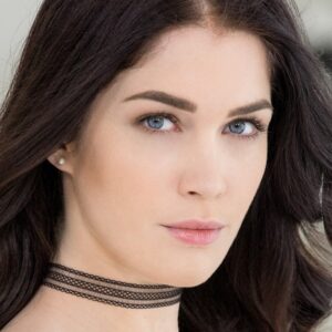 تصویر هنرمند Evelyn Claire