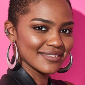 تصویر هنرمند China Anne McClain