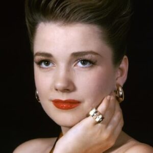 تصویر هنرمند Anne Baxter