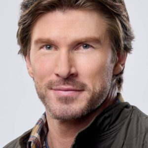 تصویر هنرمند Christopher Russell