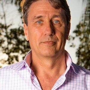 تصویر هنرمند Steve Holmes