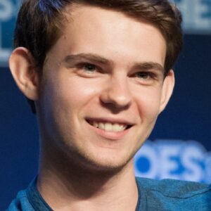 تصویر هنرمند Robbie Kay