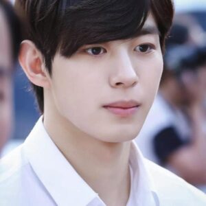 تصویر هنرمند Lee Hong-bin