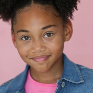 تصویر هنرمند Elle Naomi