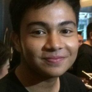 تصویر هنرمند Umay Shahab