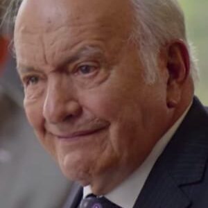 تصویر هنرمند Fernando Larrañaga