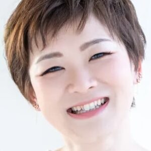 تصویر هنرمند Hitomi Shogawa
