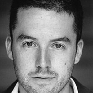 تصویر هنرمند Russell Barr