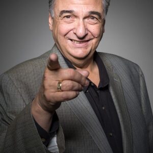 تصویر هنرمند Gregory Nava