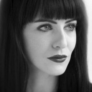 تصویر هنرمند Olivia Cowley