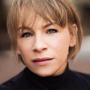 تصویر هنرمند Fiona Skinner