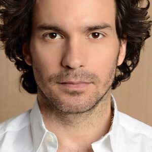 تصویر هنرمند Santiago Cabrera