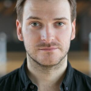 تصویر هنرمند Tom J. Benedict