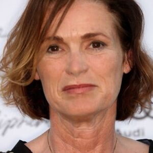 تصویر هنرمند Lisa Love