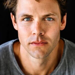 تصویر هنرمند Lachlan Buchanan