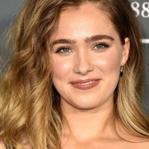 تصویر هنرمند Haley Lu Richardson
