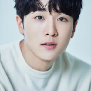 تصویر هنرمند Yoon Woo