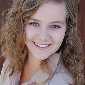 تصویر هنرمند Ada-Nicole Sanger