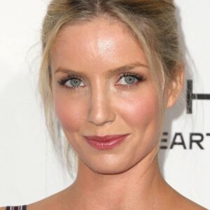 تصویر هنرمند Annabelle Wallis