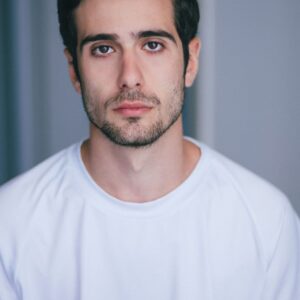 تصویر هنرمند Lev Lewis