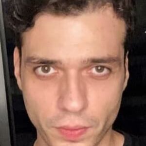 تصویر هنرمند Ali Önsöz