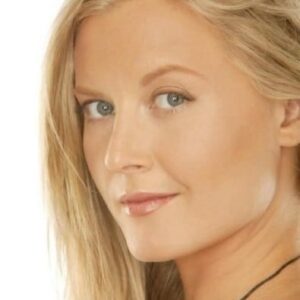 تصویر هنرمند Carrie Anne Fleming