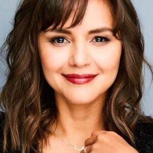 تصویر هنرمند Leslie-Anne Panaligan