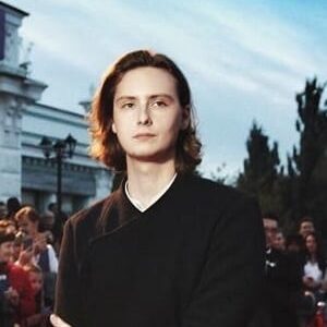 تصویر هنرمند Artem Firsanov