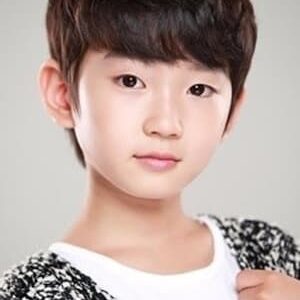 تصویر هنرمند Lee Si-woo