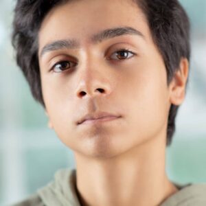 تصویر هنرمند Alexander Molony