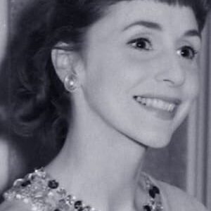 تصویر هنرمند Marianne Stone