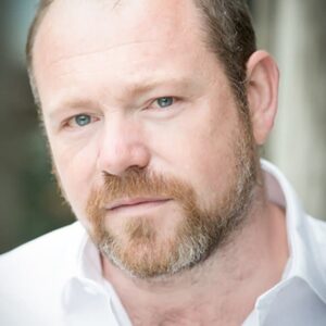 تصویر هنرمند Dominic Kinnaird