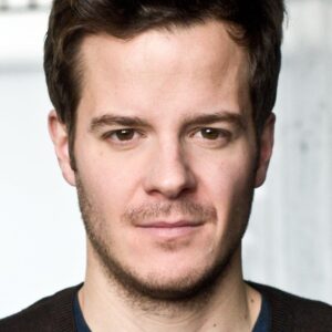 تصویر هنرمند Julian DeZotti