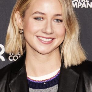 تصویر هنرمند Lucy Freyer