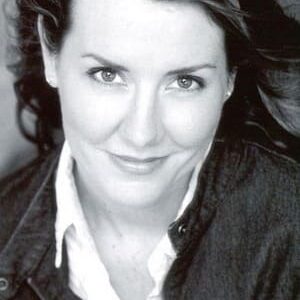 تصویر هنرمند Molly Bryant