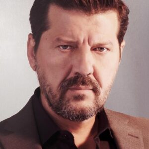 تصویر هنرمند İlker Aksum