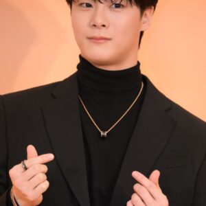 تصویر هنرمند Moon Bin