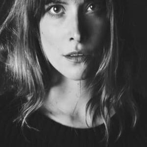 تصویر هنرمند Hannah Britland