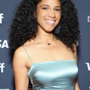 تصویر هنرمند Adrienne Rose White