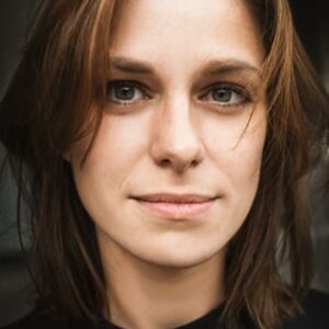 تصویر هنرمند Irina Plesnyaeva